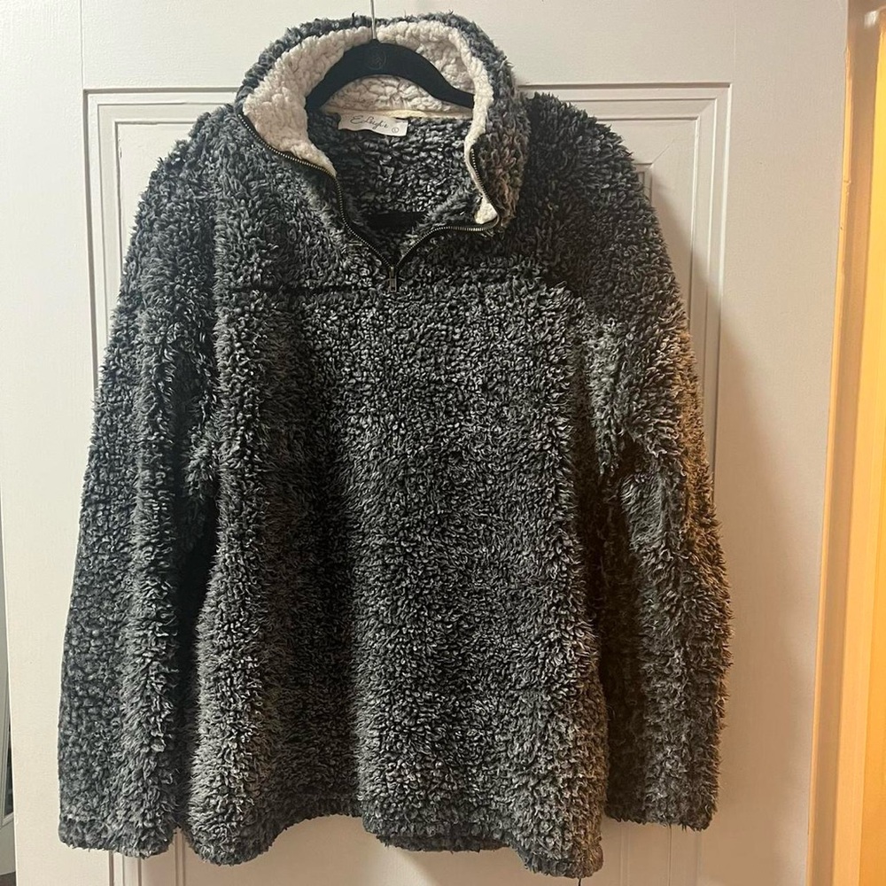 Fleeced pullover
